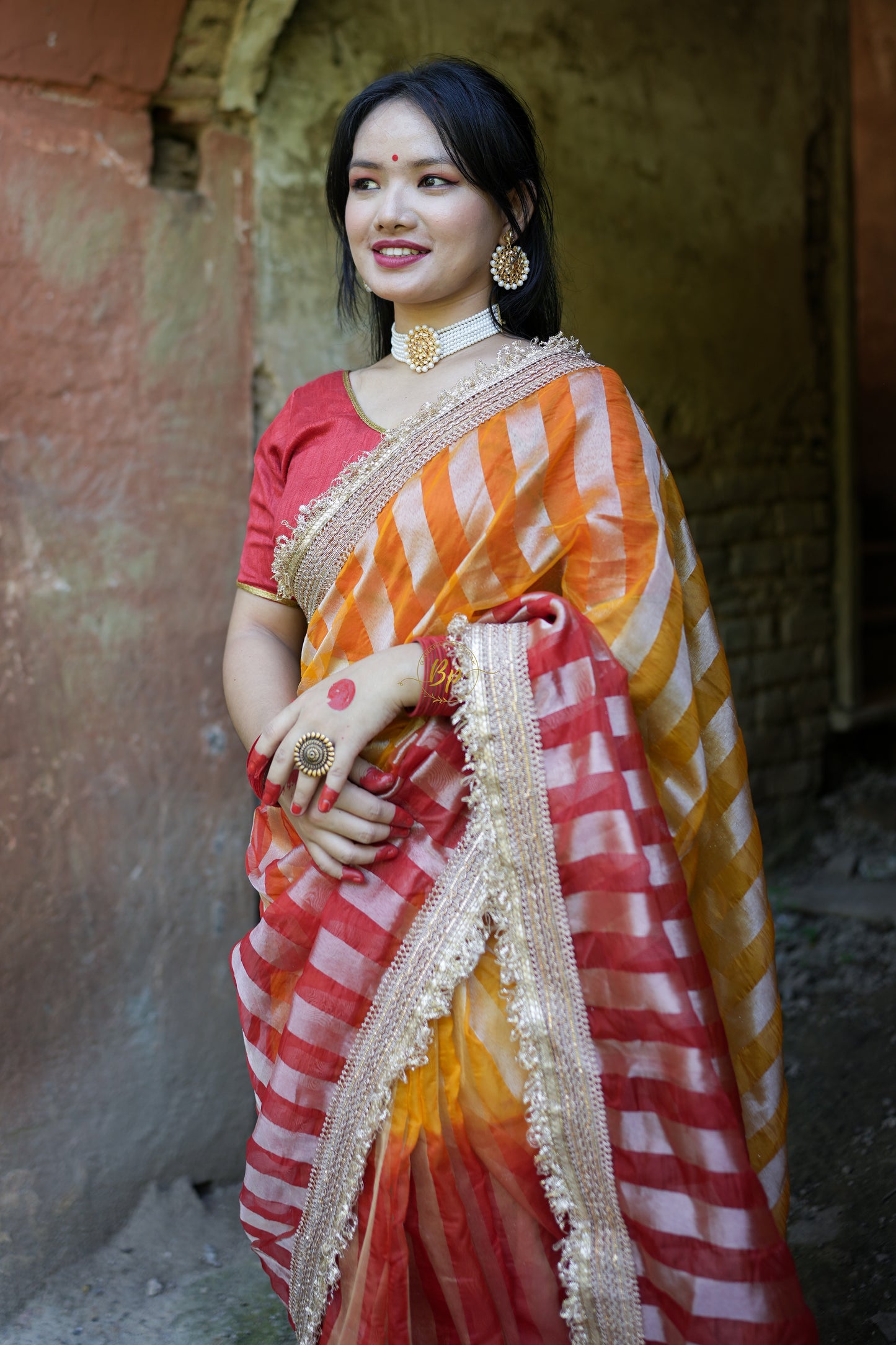 Dual colour handwoven plane tissue saree with gota patti
